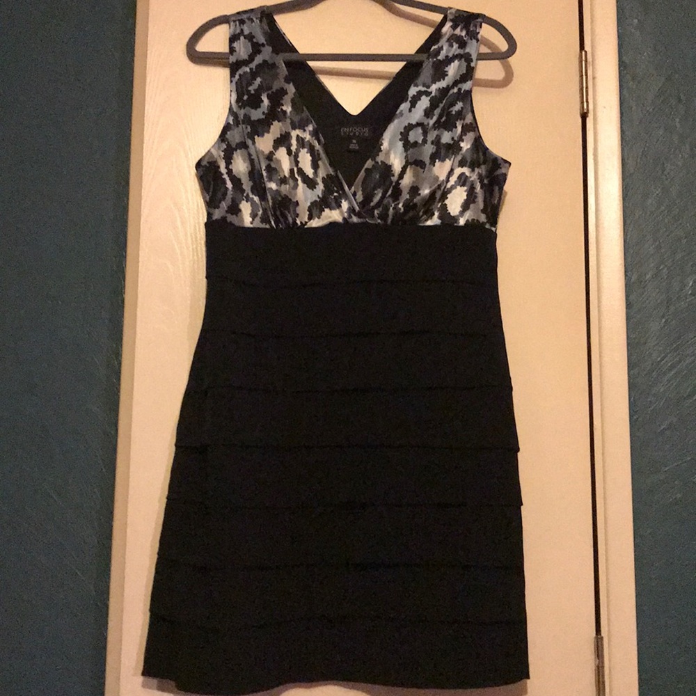 ➡️Price Drop⬅️Dress Blue and Black